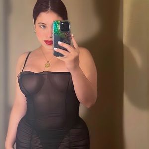 Meet your Posher, Laura